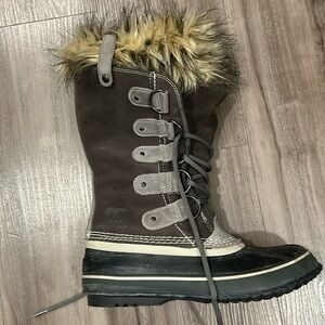 Sorel women’s Joan of Arctic boots.